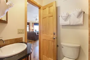 Chiefs Head Peak 21B Condo - Image 3