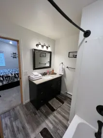 New cute clean 4plex w/game rm, centrally located between North Pole & Fairbanks - Image 5