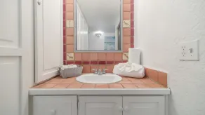Las Gaviotas 436 Mid-century Ocean View Apartment - Image 3