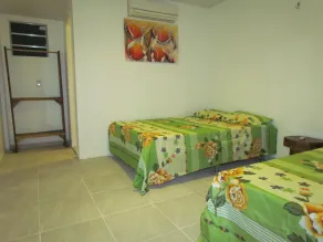 TRIPLEX MANSION 10 SUITES 55 BEDS NEXT TO BEACH PARK - Image 5
