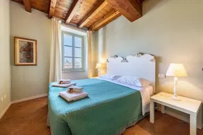 Appartement 'Antica Torre Petrarca' avec vue sur les montagnes, Wi-Fi et climatisation - Image 5