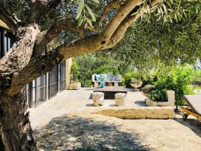 Villa de Luxe en Face du Célèbre Pont-du-gard - Image 4