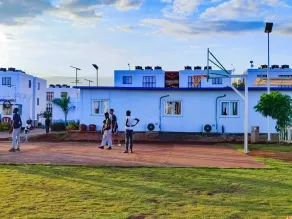 Lux Suites Tatu City Vacation House - Image 5
