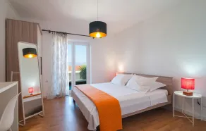 Nice Apartment In Sutivan With House Sea View - Image 3