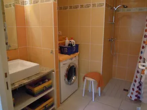 Eine möblierte 5 ***** - Unabhängige apprt in Villa 100 m vom Meer - Image 2