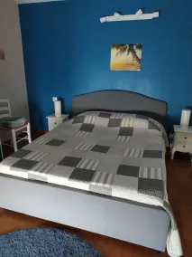 Tæt på Nimes, rolig landsby i en smuk villa med swimmingpool. - Image 4