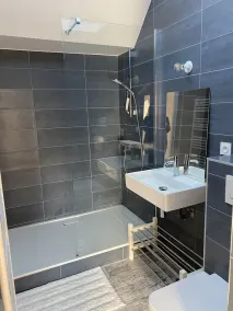 COMFORTABLE HOUSE CLOSE TO ALL AMENITIES - Image 2