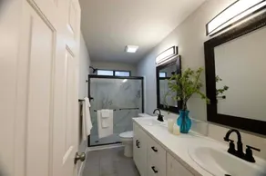 Retreat 5 bed, 4 room 3.8 mi. from Redding Airport - Image 3