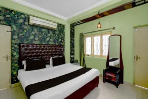 Classic Irrum Manzil Metr Green Banjara - Image 4
