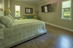 Secluded, spacious 7 bedroom luxury home w/ hot tub & 50 mile views into the NRG - Image 4