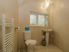 NEWFIELD APARTMENT 1, pet friendly in Broughton-In-Furness - Image 2