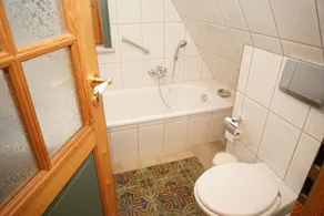 Casa de férias com Wi-Fi e estacionamento à sua porta - casa de férias com muito espaço perto da praia - Image 4