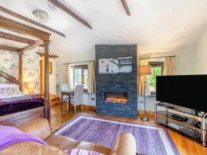 1 bedroom accommodation in Aley, Over Stowey - Image 3