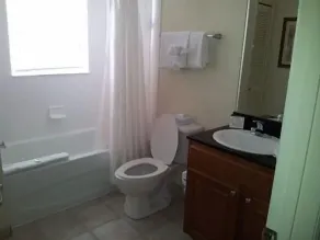 Luxury Resort Condo, 3 BR/2 BA, Close to Disney - Image 3