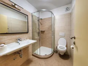 Apartment mit Pool, 6 Personen, 6 km von Poreč, Nähe des Restaurants Daniela. - Image 2