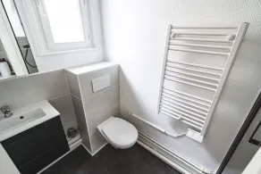 Spacious building - city center - sleeps 15 - Image 5
