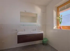 Recém-construído apartamento para 2 a 9 pessoas - Image 2