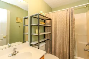 House # 26 Bay Bungalow (pet friendly) Lake View - Image 3