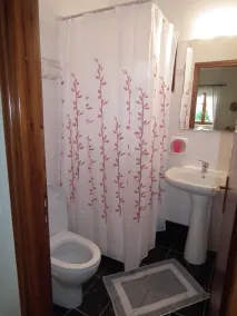 Daphne Familia apartamentos son respetuosos con gran jardín, a sólo 700 metros de la playa - Image 5