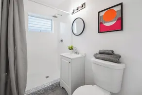 Beautiful Apt 2/2 Near The Beach - Image 2