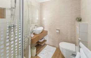 4 Bedroom Cozy Home In Dracevac - Image 5