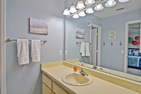 Beautiful 3 bed/ 2 bath Executive Style Home in Sea Palms - Image 3