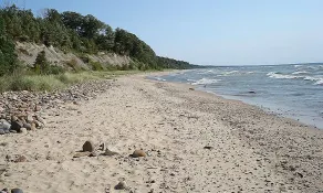 Entzückendes Flitterwochen-Häuschen durch den See - Image 5
