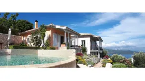 Retraite exceptionnelle avec piscine et vue fantastique sur la mer et les montagnes - Image 5