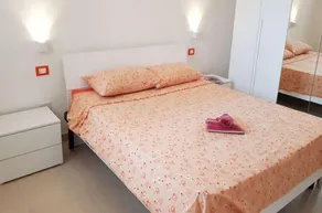 Maison de vacances 'Trilo Torre dell'Orso 5 places Pt33' près de la plage - Image 3