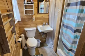 Incredible Lake Michigan views/sunsets. Intimate cottage with sandy beach. - Image 3