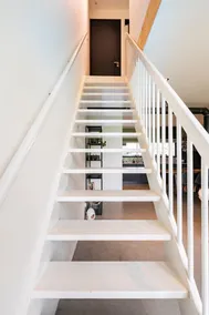 Luxury Farmstay – Sleep in Style Among the Cows - Image 2