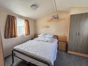 6 Berth Caravan At Steeple Bay Holiday Park In Essex Ref 36092F - Image 5