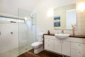 Stunning Private Luxury Absolute Beachfront Adult's Retreat - Image 3