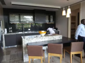 Suite Royal 2 chambres, 3 salles de bains pour 6 personnes - Image 3
