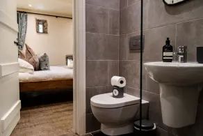 Carrholme Cottage - Rural luxury, sleeps 12 guests  in 6 bedrooms - Image 4