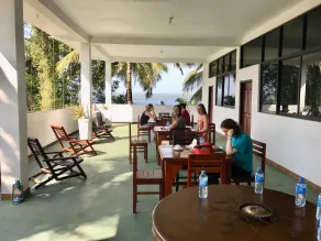 Seren property with lagoonview, closer to the airport 15min city center & beach. - Image 2