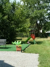 Grande gîte con terrazza, barbecue e giardino - Image 2
