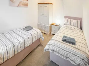 2 Schlafzimmer Unterkunft in Shipton Gorge - Image 5