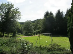 Wooden house with birdsong on a quiet property where you can fish for free - Image 2