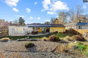 Sunny Beach House of Olde Town Arvada - Image 1