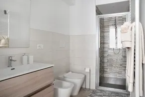 Apartamento vacacional \"Casa Vacanze La Porta in Piazza\" con terraza - Image 3