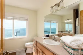 Sea Forever | Waterfront Views & Pure Relaxation - Image 3