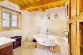 Romantic mountain chalet - Image 3