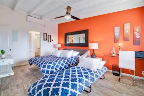 ⚜KingBed⚜55\" 4kTV⚜580+Mbps WiFi⚜A/C⚜Parking - Image 4