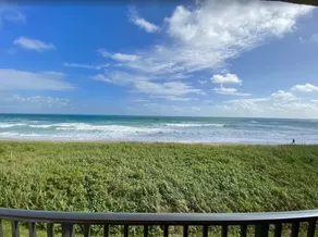 DIRECT OCEAN FRONT ON BEACH! Amazing views throughout! Mthly Discount! 2br/2ba - Image 4