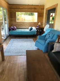 ~ Charmant privé<br>~ Cottage Lakefront Estate<br>~ Location à partir de septembre 2019 - Image 2