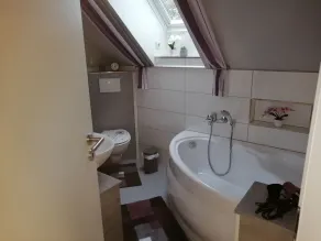 Liebevoll eingerichtete neue Ferienwohnung in ruhiger Lage - Image 3