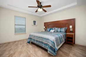 Nest at Hummingbird 3 w King bed free parking  Patio - Image 4