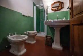 Beautiful house on garden with shared pool just a few minutes Siena Tuscany - Image 5
