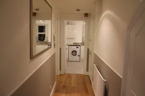 Stunning garden flat in a gracious Georgian terraced town house - Image 2